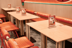  越来越多餐饮品牌正正在以科技沉塑食物